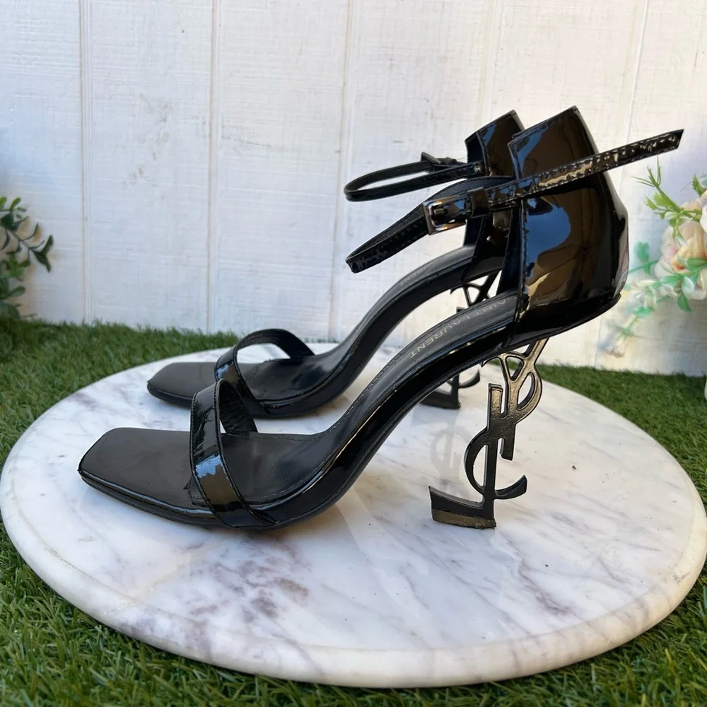Saint Laurent
Opyum black patent leather heels size 40 US 10 preowned - Picture 8 of 16